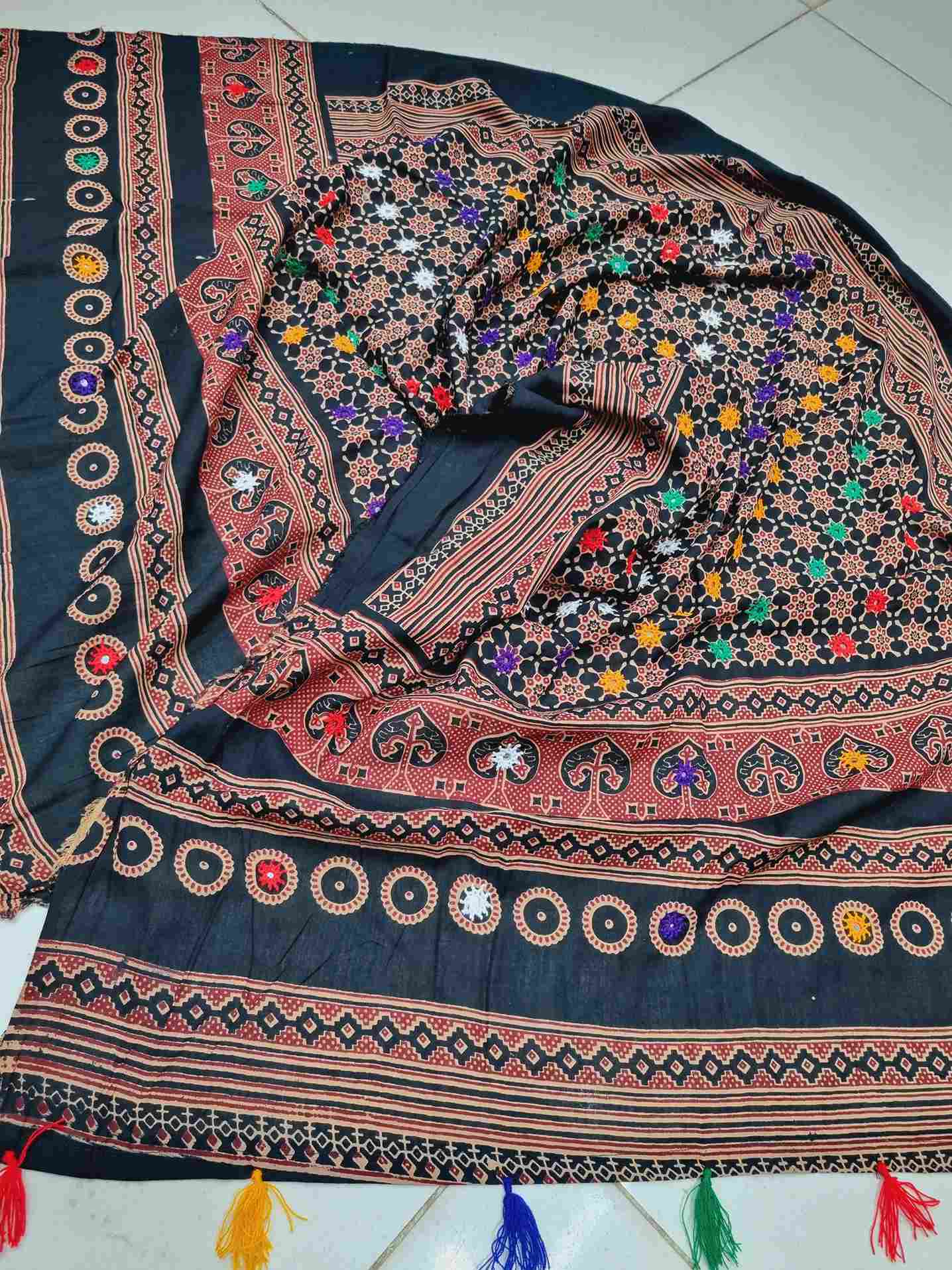 Traditional Thari Hand Block Print Chadar On Black With Skin & Red
