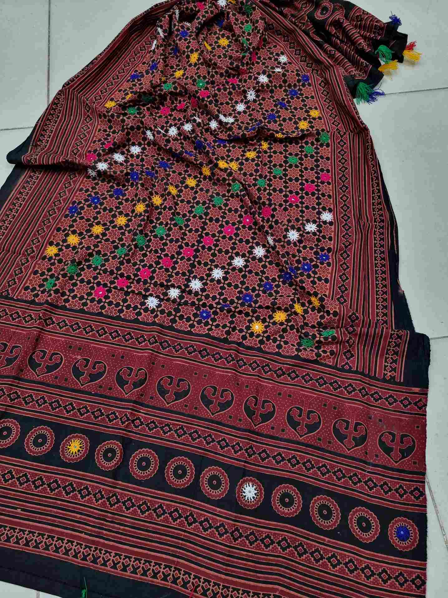Traditional Thari Hand Block Print Chadar On Black With Maroon