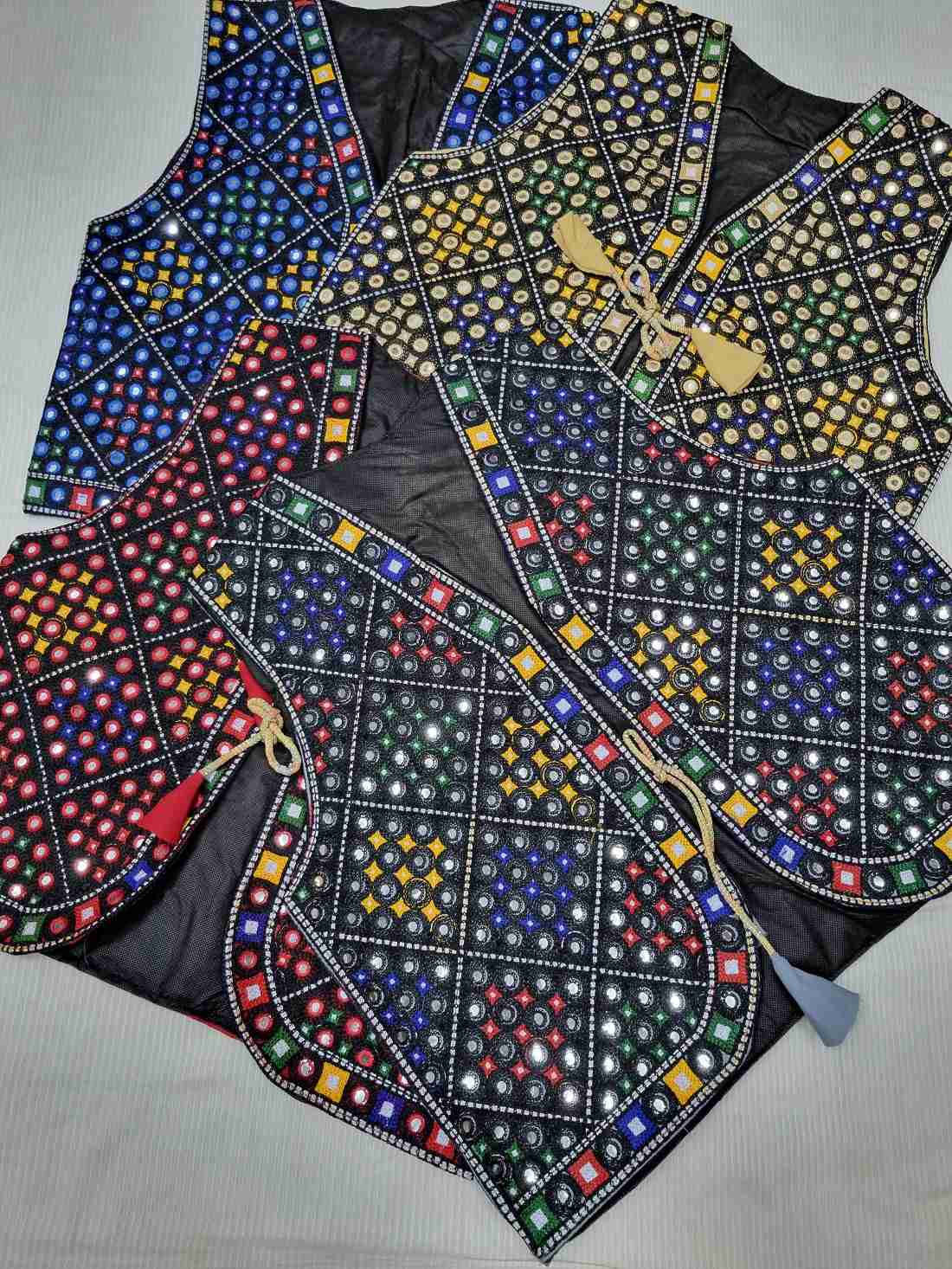 Traditional Ladies Koties With 9MM Plastic Work